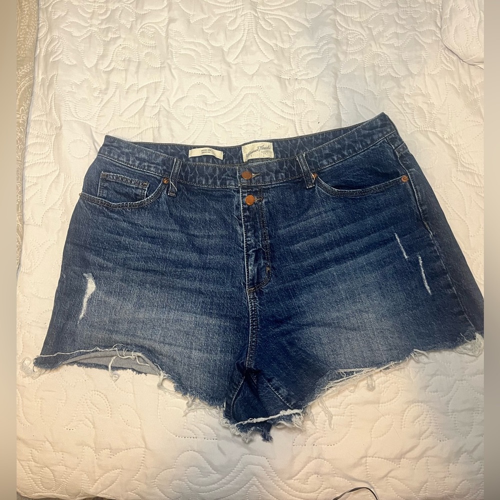 Universal threads denim shorts  size 16 vintage mini shorts smoke free home